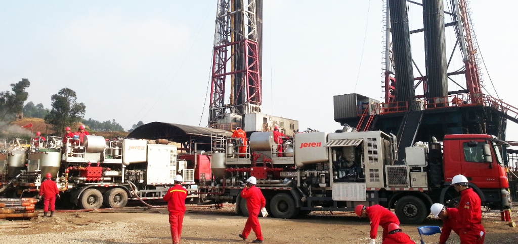 Truck Mounted Twin Pump Cementing Unit in Sichuan, China