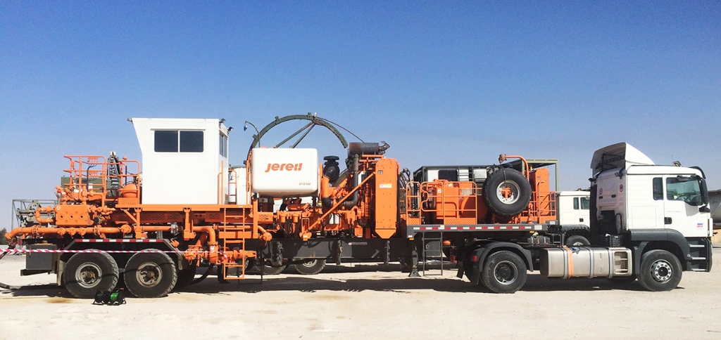 Jereh Trailer Mounted Acidizing Fracturing Unit in Algeria